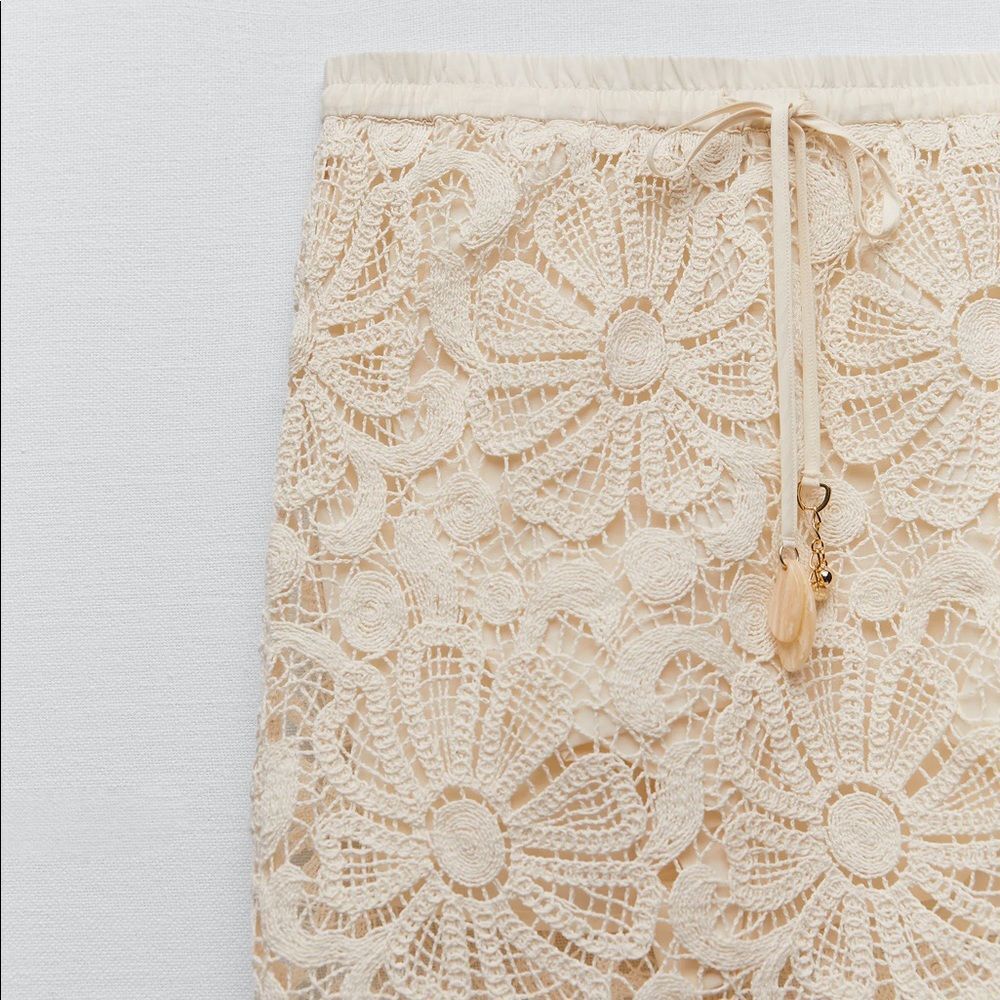 ZARA CROCHETED STRAIGHT SKIRT - Picture 15 of 15